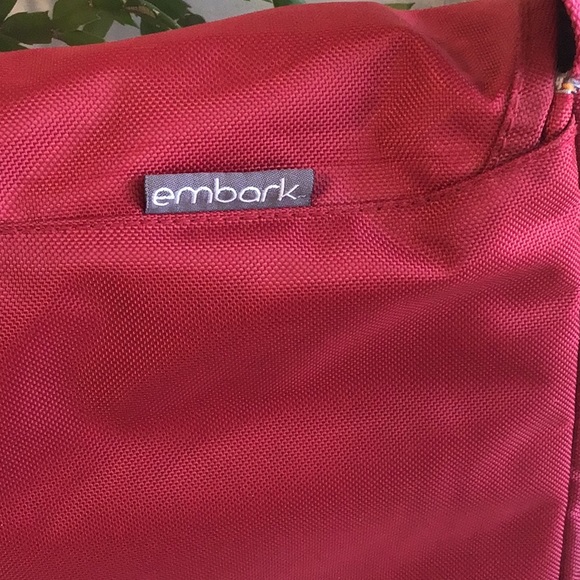 ‘embark’ Roomy Messenger Bag (#7) - Picture 9 of 9